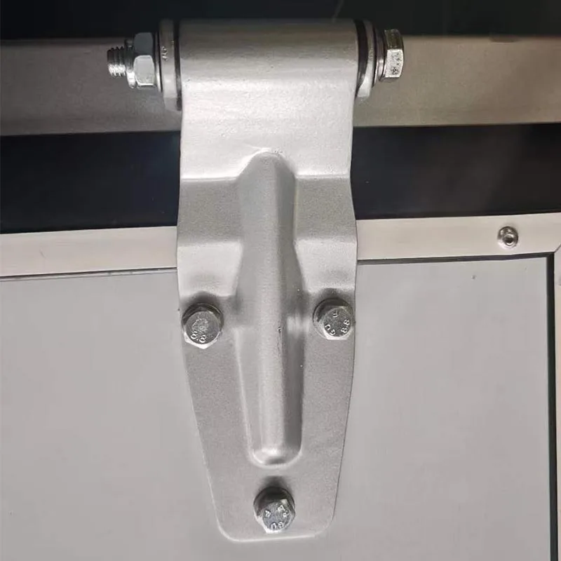 ٹرک کے لیے دروازے کا قبضہ